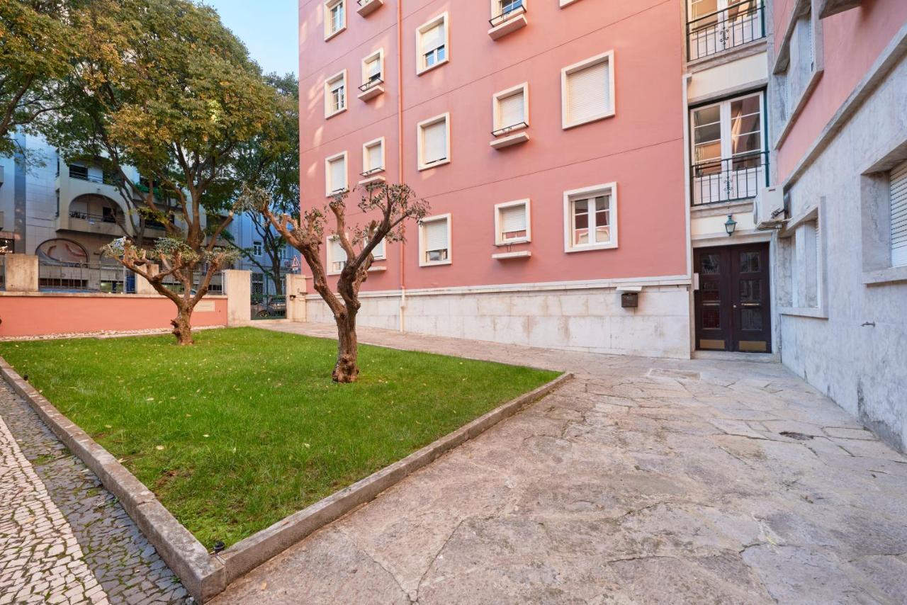 Deluxe At Amazing Prime Location, By Timecooler Apartment