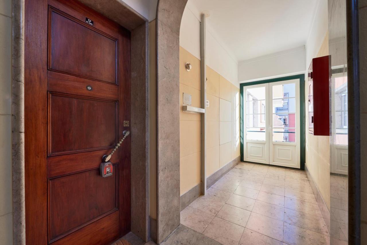 Deluxe At Amazing Prime Location, By Timecooler Apartment