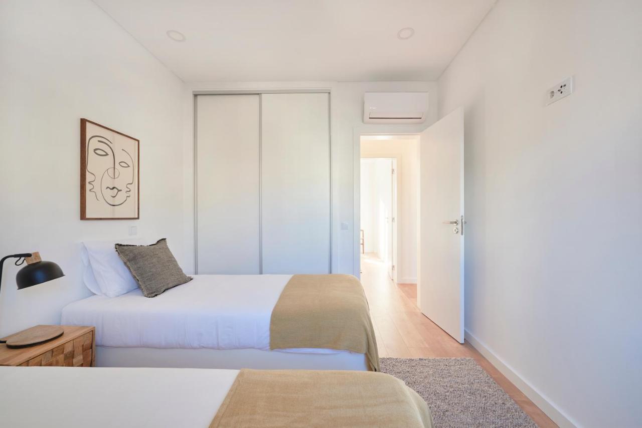 Deluxe At Amazing Prime Location, By Timecooler Apartment Lisbon